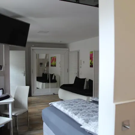 Apartment Charmant *