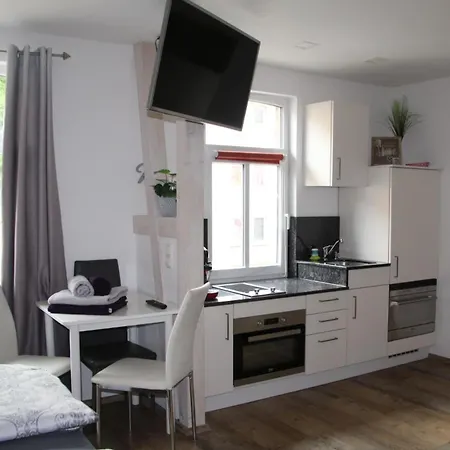 Apartment Charmant Ена